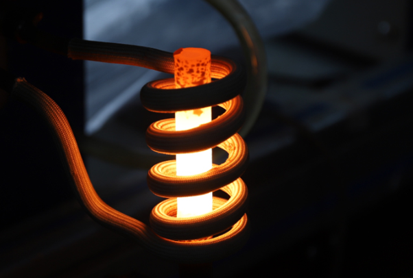 宏创高频:铁棒透热工艺,锻造工业的“热”力引擎(图1) 宏创高频:铁棒透热工艺,锻造工业的“热”力引擎(图1)