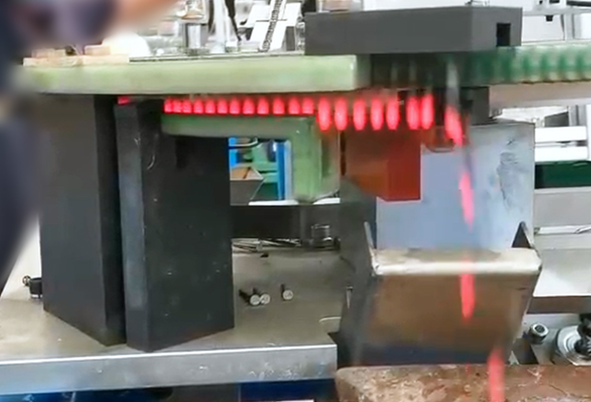 水泥钉自动化淬火工艺:让每一颗钉子都经得起考验(图1) 水泥钉自动化淬火工艺:让每一颗钉子都经得起考验(图1)